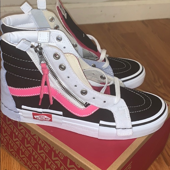 Vans - Picture 3 of 3